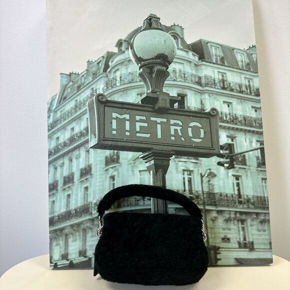 Coach CC444 Pillow Tabby Shoulder Bag 18 In Shearling IN BLACK - Picture 4 of 9